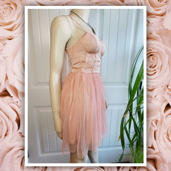 Band of Gypsies pink satin and tulle balletcore bustier dress size Med - Picture 3 of 6
